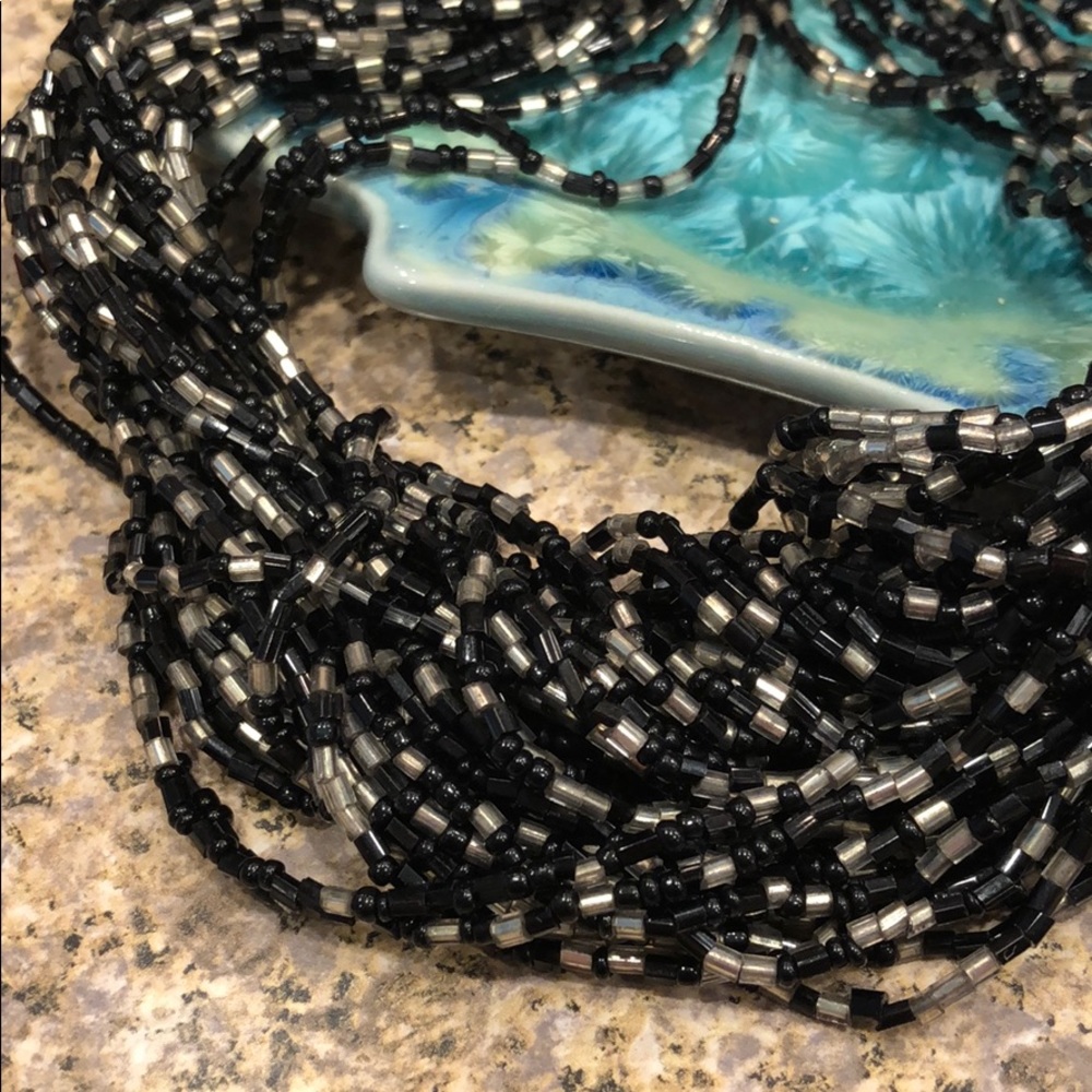 Coldwater Creek Black & Silver Necklace - Picture 4 of 8